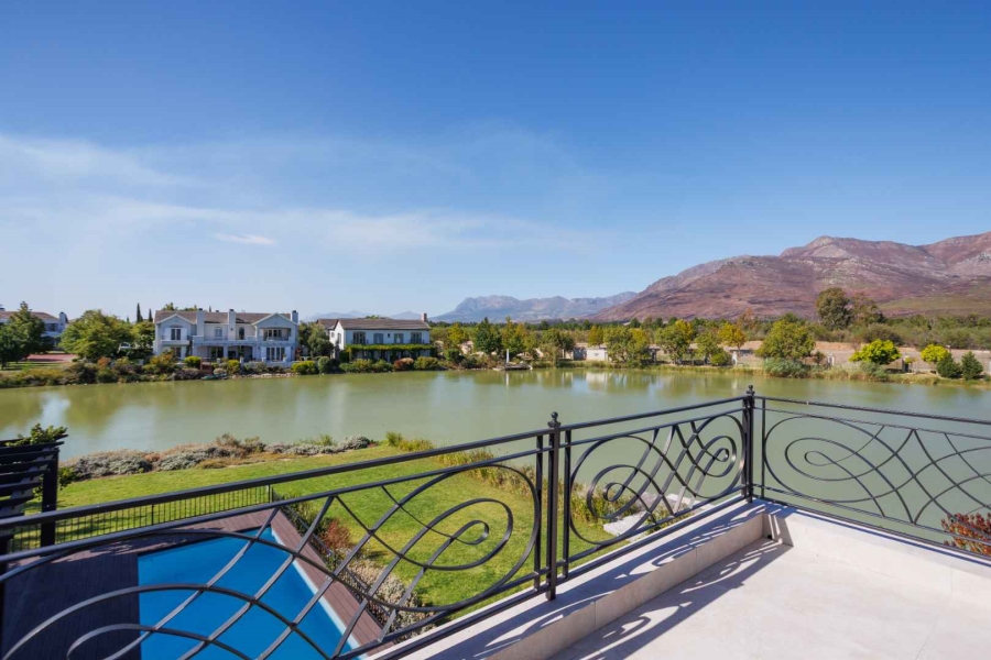 5 Bedroom Property for Sale in Val De Vie Estate Western Cape